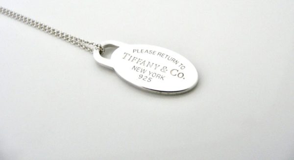 Tiffany & Co. Please Return To Oval Tag Necklace in Silver - Image 3