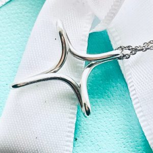 Tiffany & Co. Elsa Peretti Cross